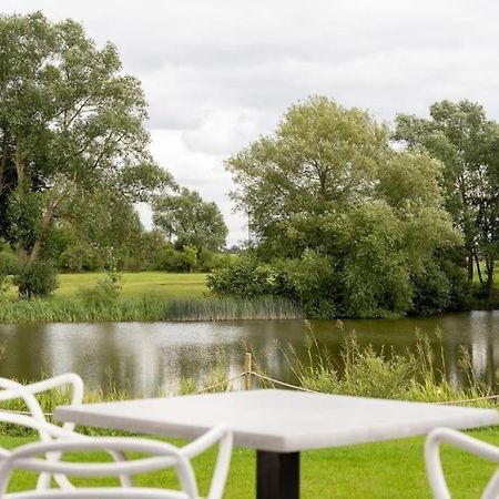 Kingfisher Hotel, Golf And Country Club Милтон-Кейнс Экстерьер фото